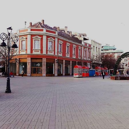 Prenociste Nikolas Grand Смедерево Экстерьер фото